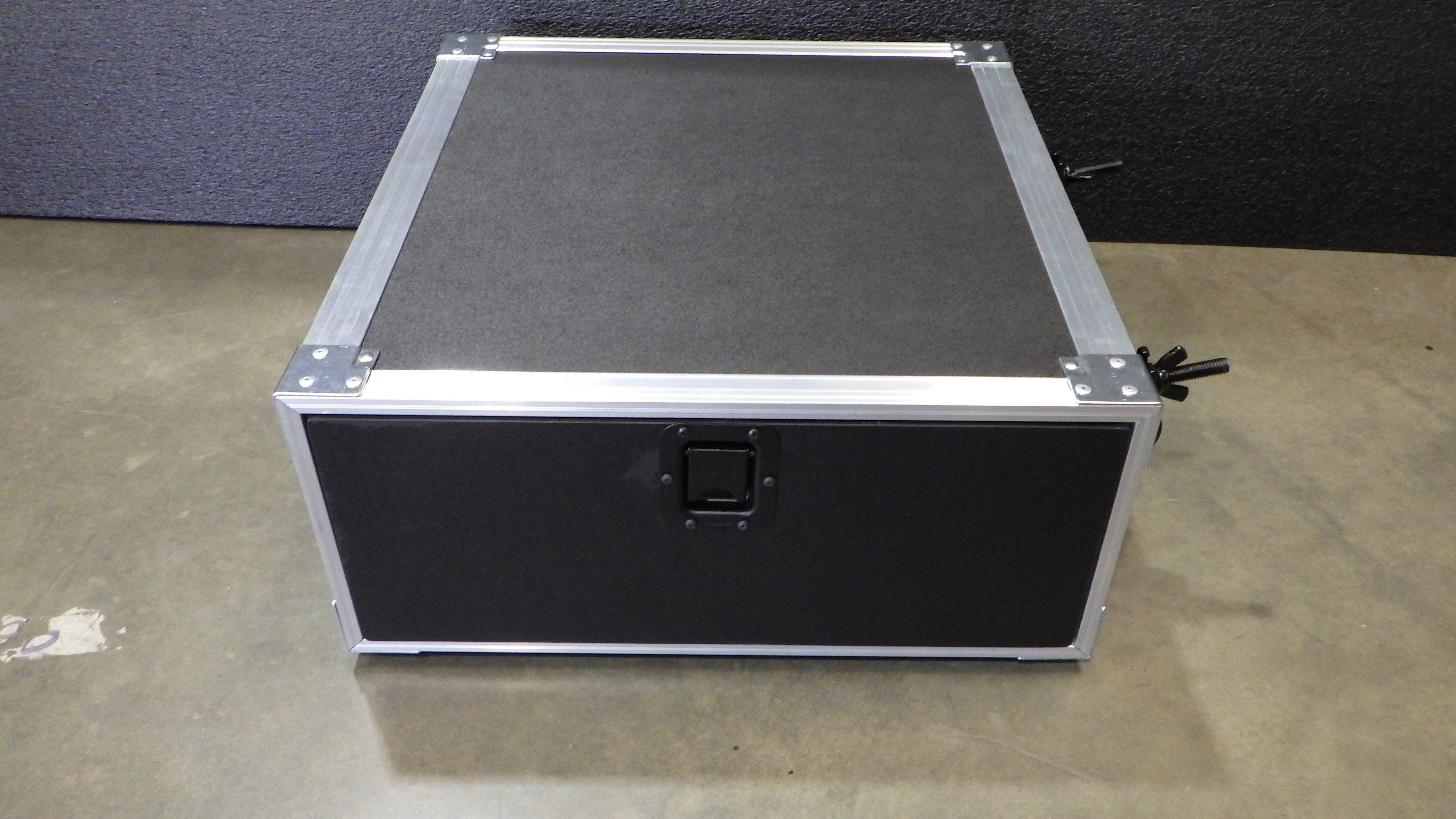 Print # 9850 - Custom 4U standard Rack with Slam Lids and Truss Clamps By Nelson Case Corp